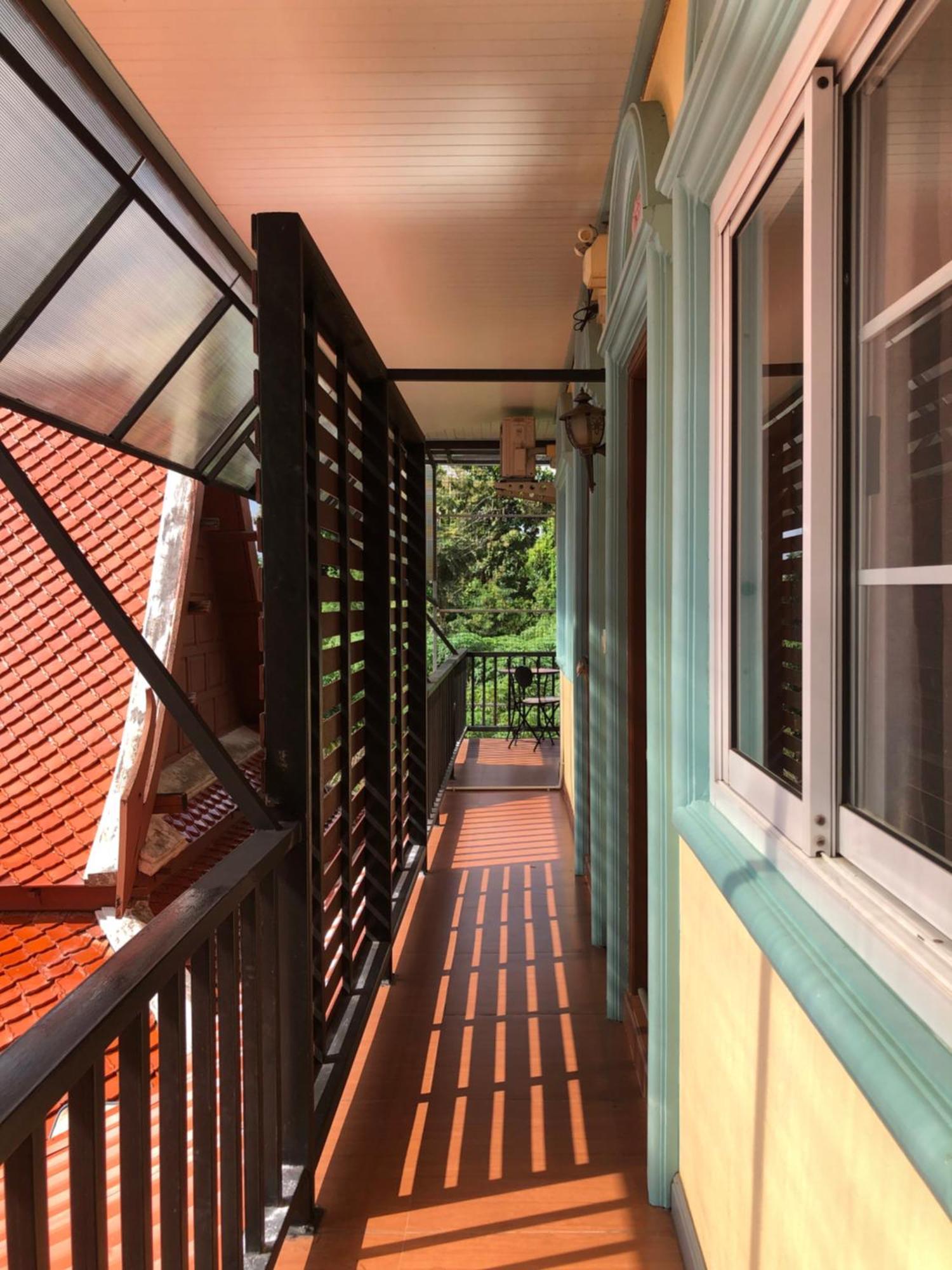 Ruen Thai Ban Rim Nam Kamphaeng Phet Exterior foto